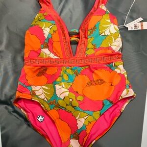 NWT Trina Turk Playa Del Sol Floral One-Piece Swimsuit in Orange & Pink
Size 12